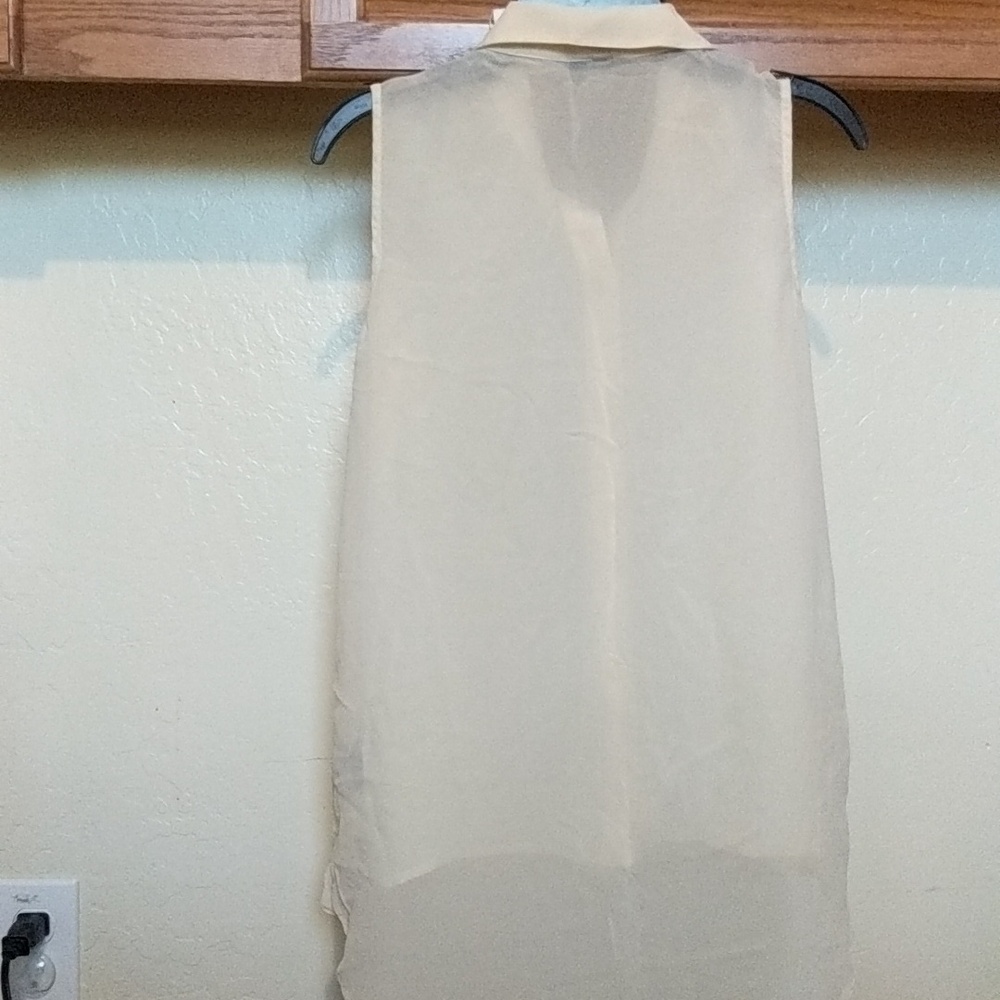 Silk top size xs new with tag